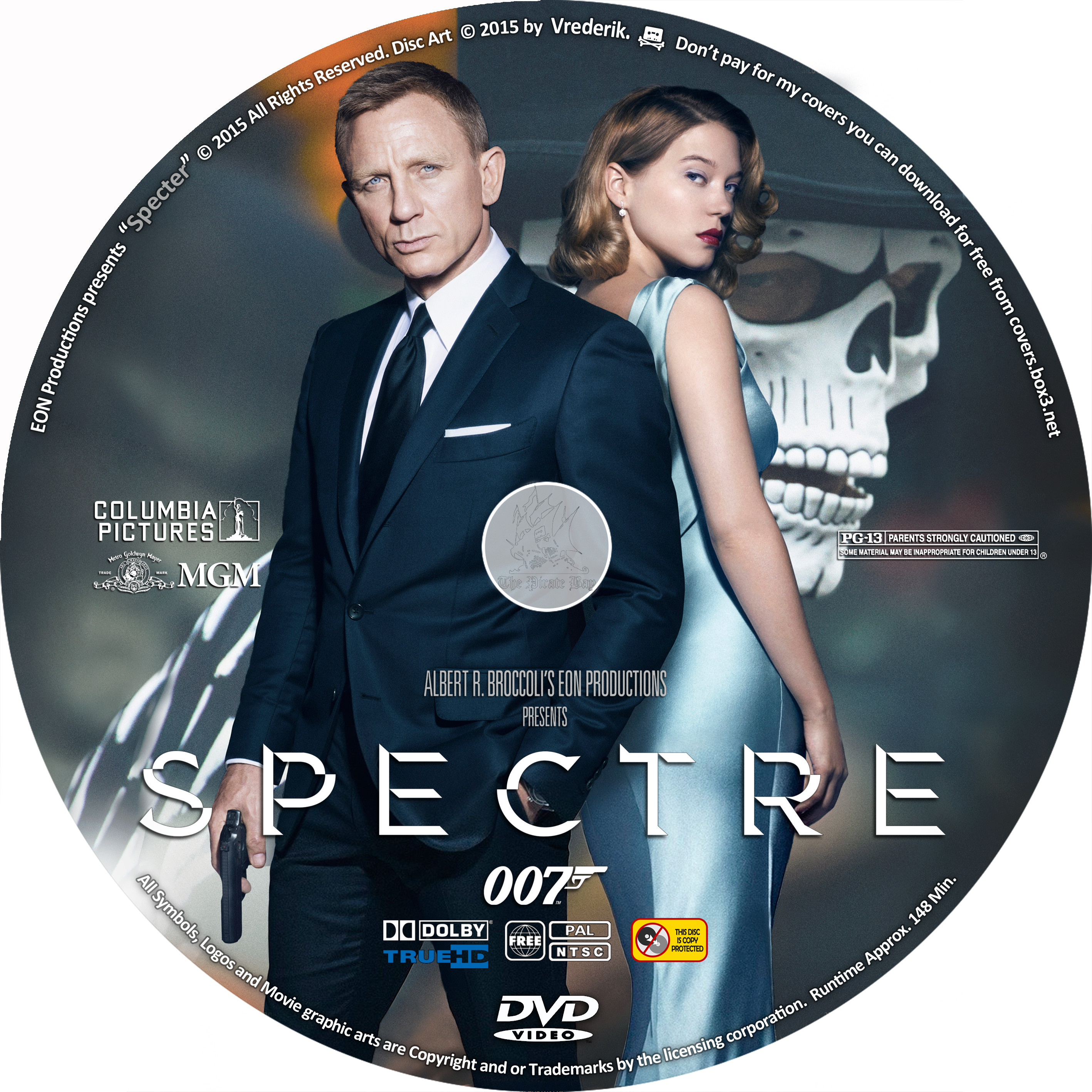 Spectre перевод. Spectre (2015) Blu-ray. Агент 007 спектр Леа Сейду. 007 Обложки спектр Spectre, 2015.